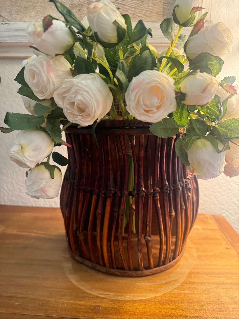 VINTAGE BAMBOO/ RATTAN WALL SCONCE PLANTER/Basket